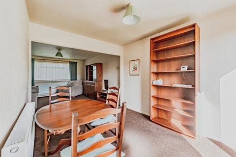 3 bedroom end of terrace house for sale, Rochester Walk, Reigate