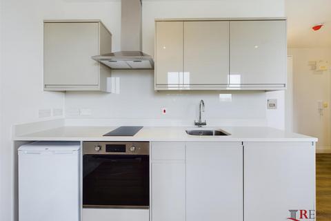 1 bedroom flat to rent, Christchurch Avenue, London, NW6 7BE