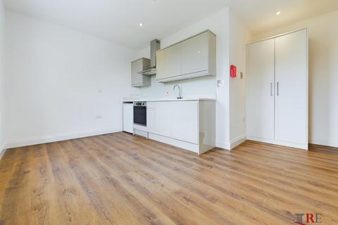 1 bedroom flat to rent, Christchurch Avenue, London, NW6 7BE