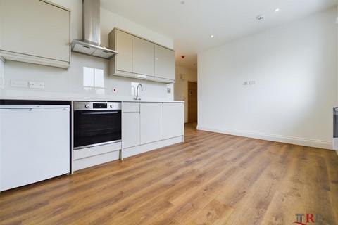 1 bedroom flat to rent, Christchurch Avenue, London, NW6 7BE