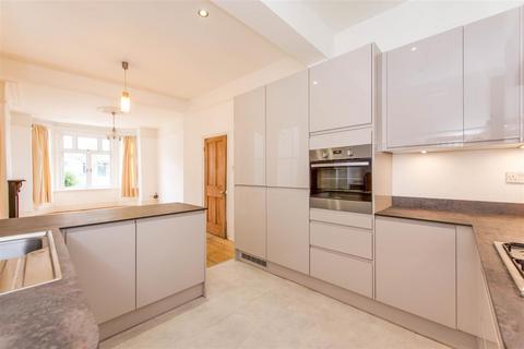 undefined, Holmes Road, Twickenham