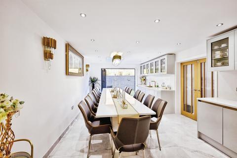 5 bedroom detached house for sale, Home Farm Close, Little Billing, Northampton