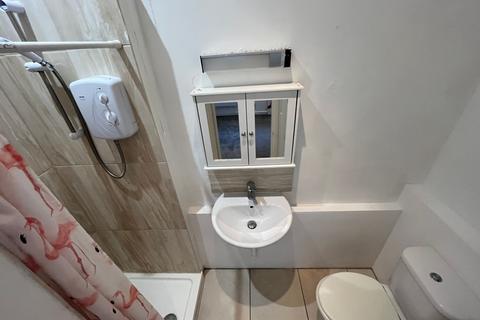 undefined, Flat 3, 20 Youngs Park Road, Paignton, TQ4 6BU