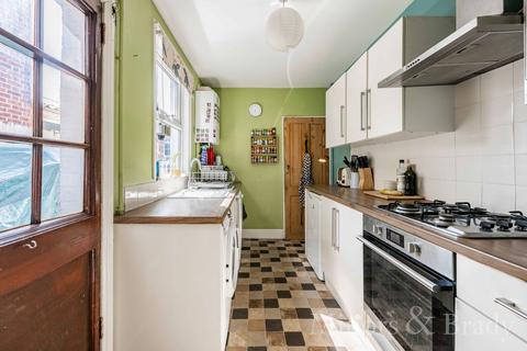 3 bedroom terraced house for sale, Avenue Road, Norwich