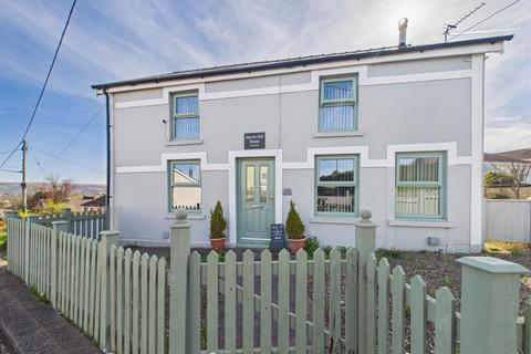 undefined, Hendre Road, Capel Hendre, Ammanford