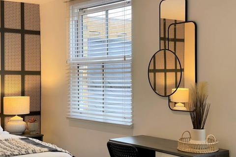 undefined, Room 4, Flat 4, Priestgate, Peterborough, PE1 1JL