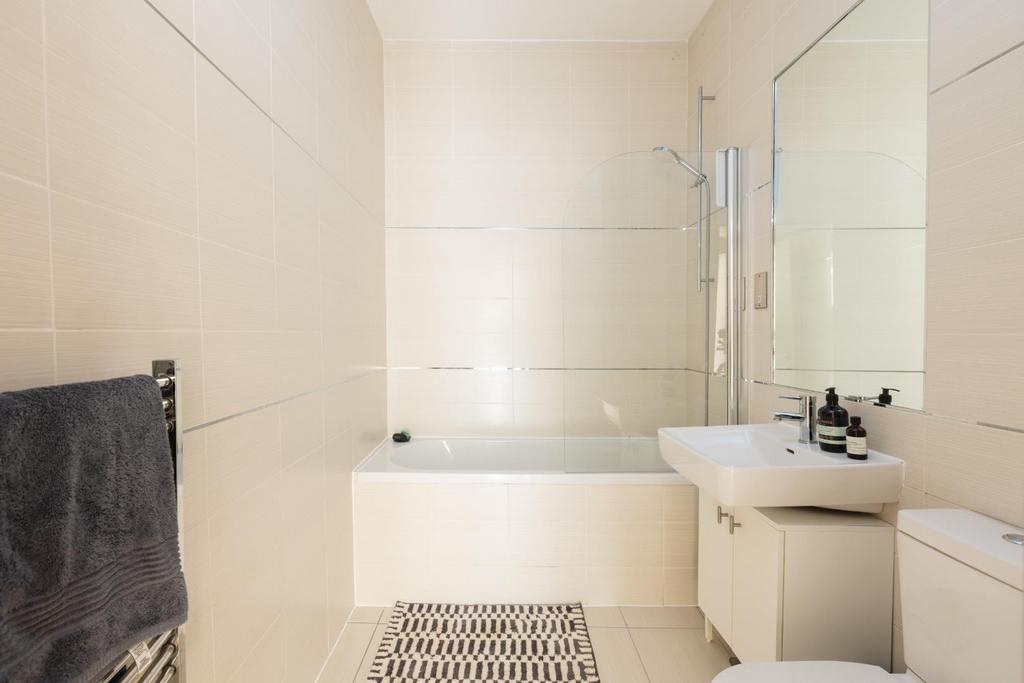 Flat 1 The Bank-6.jpg