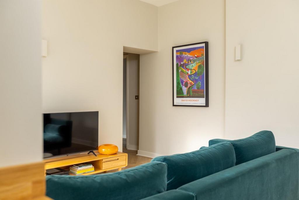 Flat 1 The Bank-15.jpg
