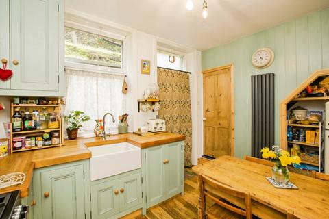 3 bedroom terraced house for sale, Ripley Terrace, Halifax HX2