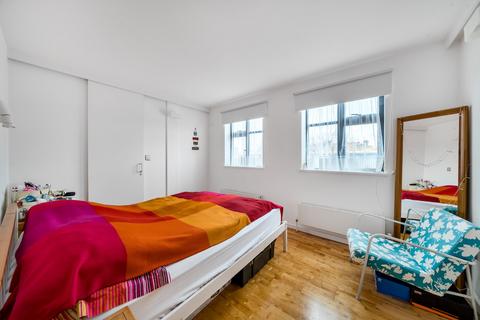 1 bedroom flat for sale, King Street, Hammersmith, London, W6