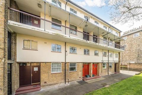 2 bedroom flat for sale, Hillmarton Road, London N7