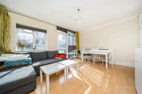 2 bedroom flat for sale, Hillmarton Road, London N7