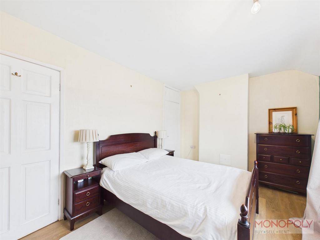 CAM04439 G0-PR0253-STILL012.jpg