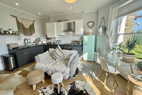 undefined, Dover Street Ryde PO33