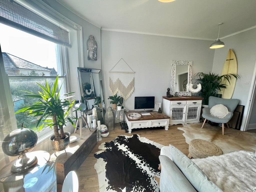 Ec1b00c9-9bca-4af...