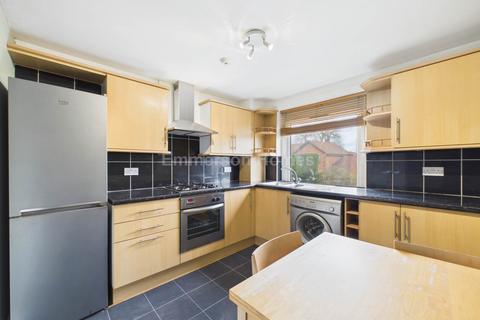 undefined, Thornhill, Johnstone PA5