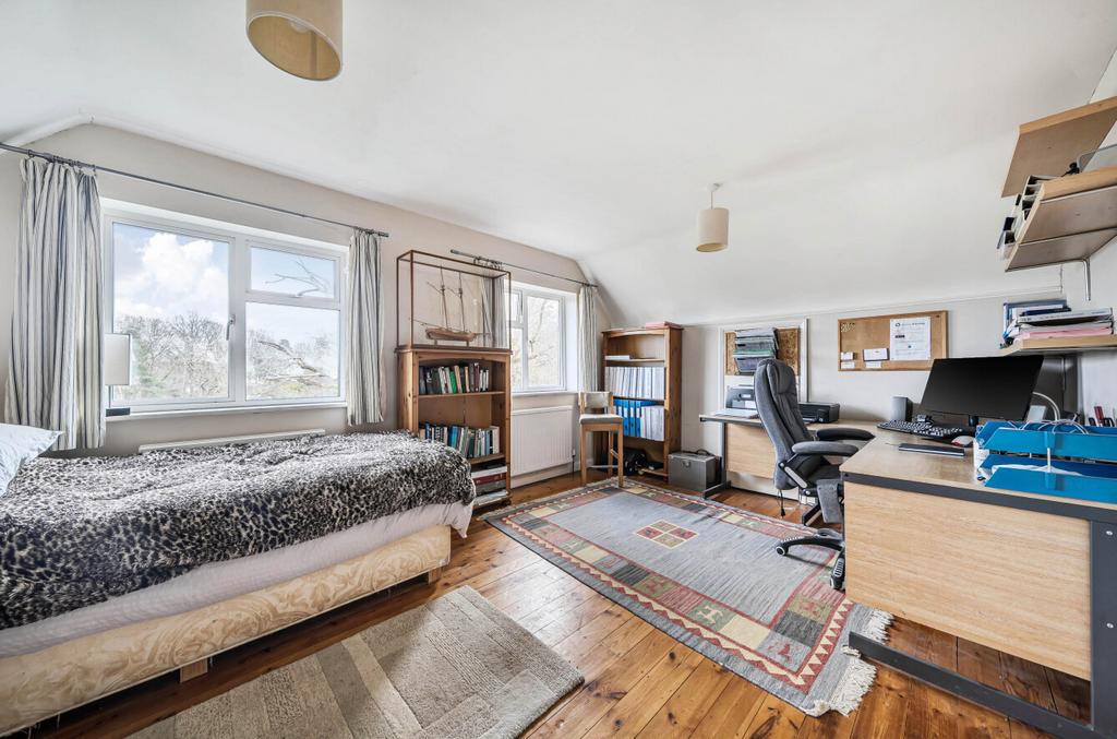 1419269-1-69b7fdb...