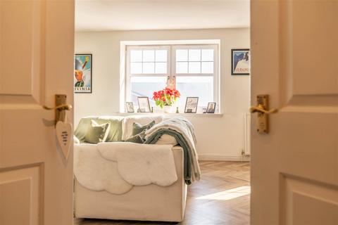 2 bedroom house for sale, Rosslyn Avenue, Perth