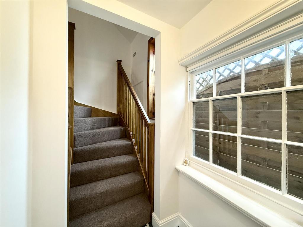 First Floor Flat Entrance Hallway