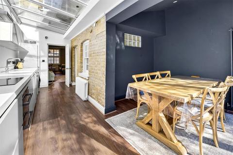 undefined, Roupell Street, London SE1