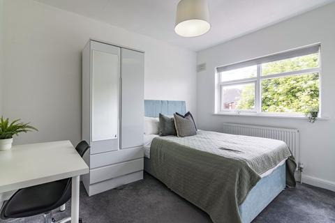 undefined, Warwick Avenue, Beeston, NG9