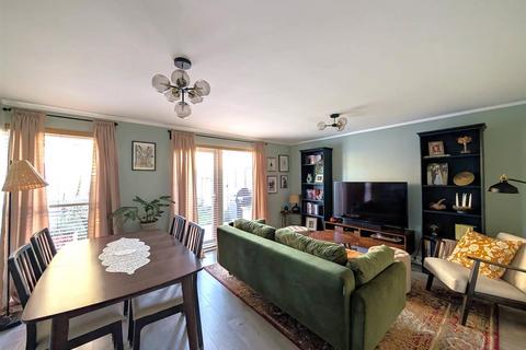 3 bedroom terraced house for sale, Ripon Road, Stevenage SG1