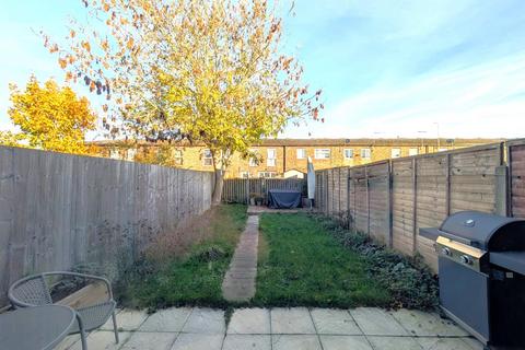 3 bedroom terraced house for sale, Ripon Road, Stevenage SG1