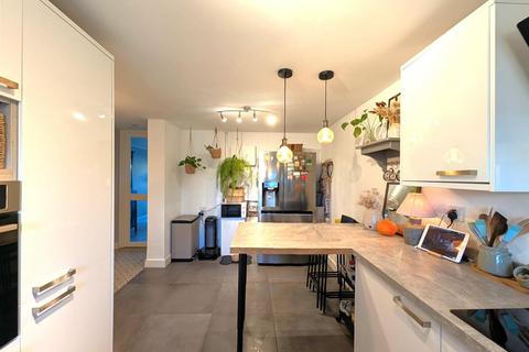 3 bedroom terraced house for sale, Ripon Road, Stevenage SG1