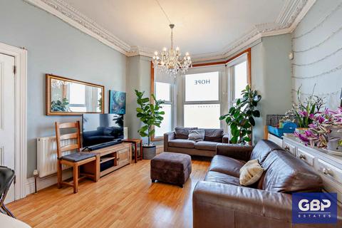 5 bedroom terraced house for sale, Broomhill Road, Ilford, IG3