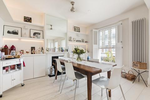 3 bedroom flat for sale, Sydney Mews, London SW3
