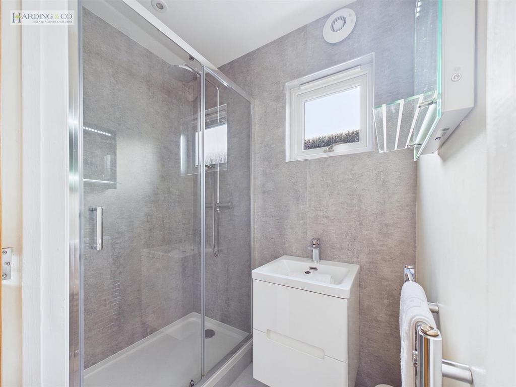 CAM01113 G0-PR0222-STILL005.jpg