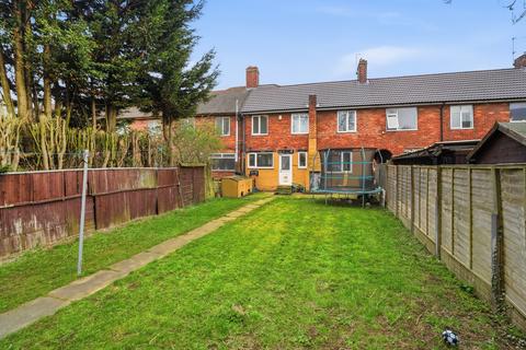 3 bedroom terraced house for sale, Holmes Carr Crescent, Doncaster, DN11