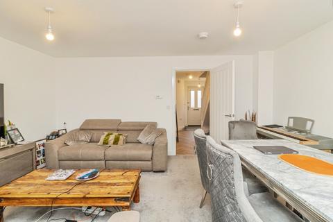 4 bedroom semi-detached house for sale, Santa Cruz Avenue, Newton Leys, Bletchley, Milton Keynes, MK3