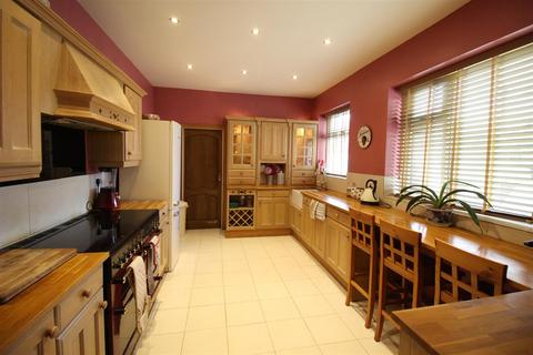 3 bedroom terraced house for sale, Lowson Street, Darlington