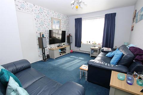 3 bedroom end of terrace house for sale, Medellin Hill, Southfields