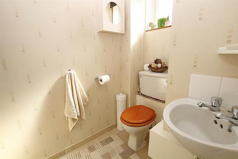 3 bedroom end of terrace house for sale, Medellin Hill, Southfields