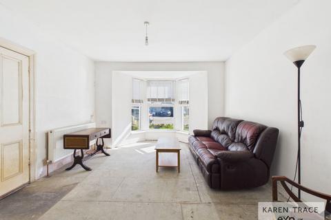 undefined, Fountain Terrace, Par PL24