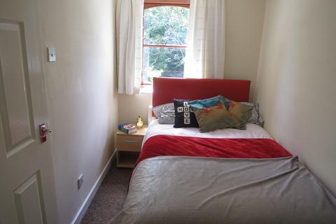 undefined, Avon Gardens, Nottingham NG2