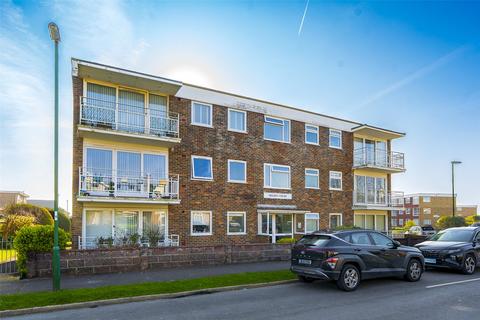 2 bedroom flat for sale, Chanctonbury Road, Rustington, Littlehampton, West Sussex, BN16