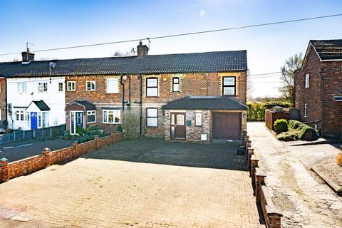 undefined, Dunstable Road, Caddington, LU1