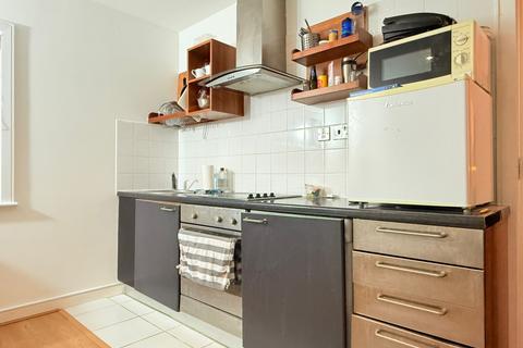 2 bedroom flat to rent, Pembroke Road, London, W8