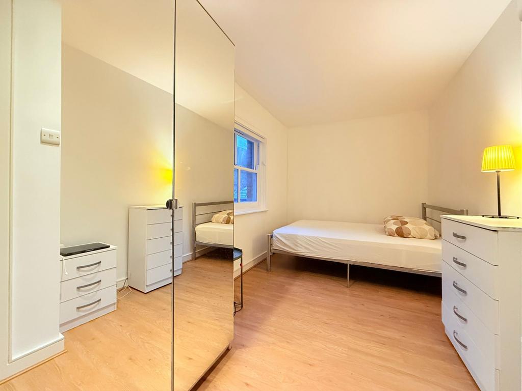 Whats App Image 2025-12-16 at 16.55.39 (5)