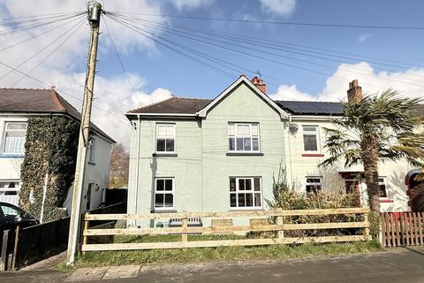 3 bedroom end of terrace house for sale, Dan Y Crug, Llandovery, Carmarthenshire.