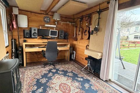 3 bedroom end of terrace house for sale, Dan Y Crug, Llandovery, Carmarthenshire.