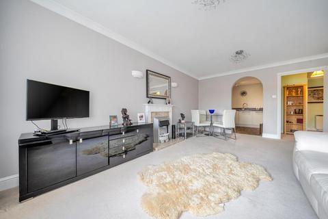 undefined, Victoria Court,  Henley-On-Thames,  RG9