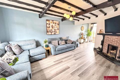 3 bedroom semi-detached house for sale, Denegate Avenue, Birstall, Leicester, LE4