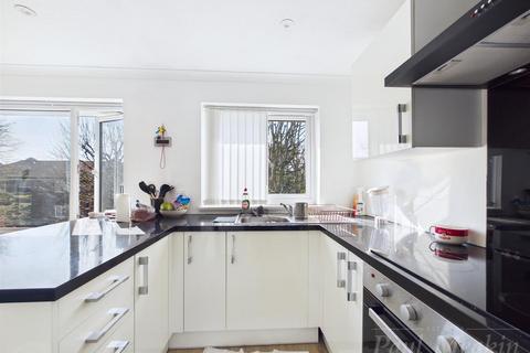 1 bedroom flat for sale, Ladygrove, Croydon