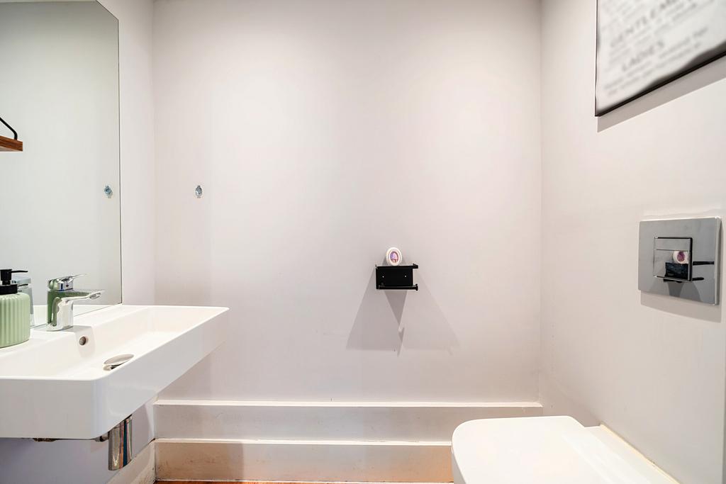 1415799-17-699f19...