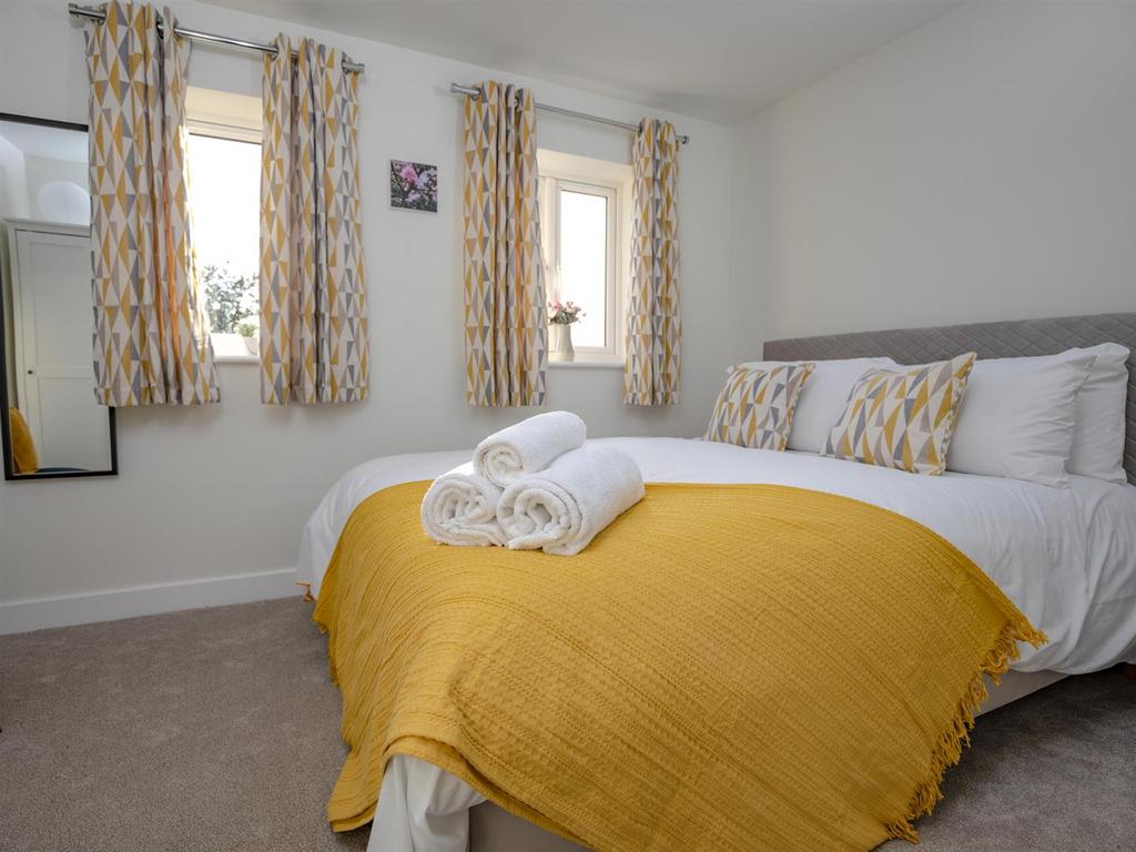 B Bed 2.jpg