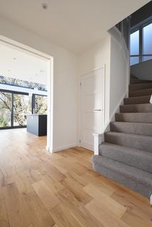 3 bedroom detached house for sale, Canonbie Road